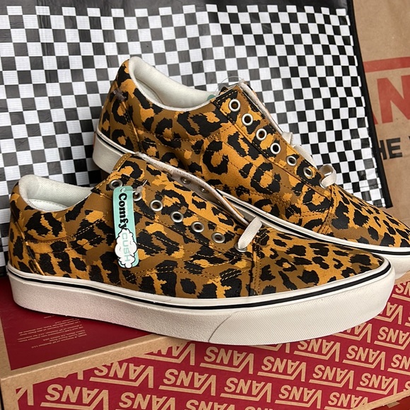Vans Comfycush Old Skool Leopard Golden Brown /Golden Glow Men’s sneakers - Picture 6 of 16